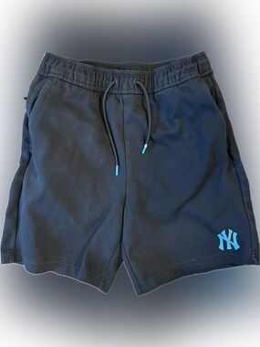 New York Yankees Men’s Athletic Shorts Size M